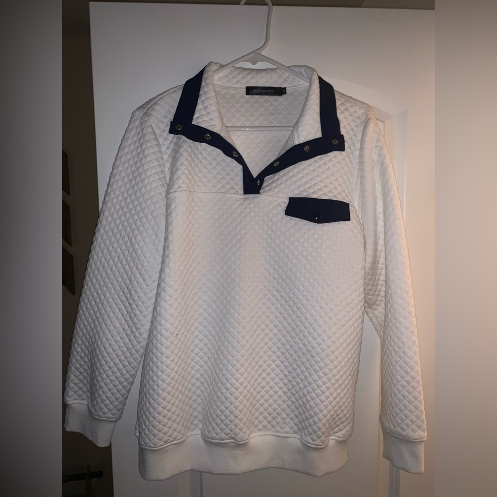 White w/ navy 1/4 zip pullover